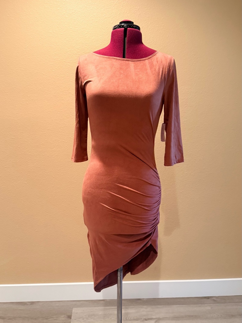 Women's Dusty Rose Ruched
Bodycon Dress
